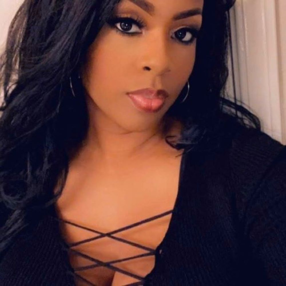 COPY - Meet your Posher, Yas